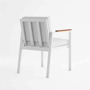 Silla con brazos Timeless para jardín de Gandia Blasco. Sillas modernas.