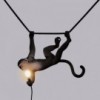 Lámpara exterior suspensión Monkey color negro de Seletti.