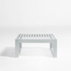 Mesa original Tumbona Dna de Gandia Blasco. Mesa para exteriores de diseño.