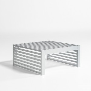 Mesa original Tumbona Dna de Gandia Blasco. Mesa para exteriores de diseño.