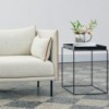 Mesa auxiliar multifuncional Tray M de HAY con gran diseño elegante y versatil.