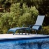 Sillón moderno con respaldo Alto Stack para exterior de Gandia Blasco.