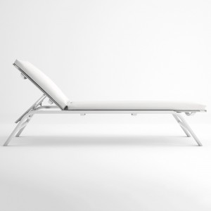 Tumbona Stack de Gandia Blasco. Tumbona de diseño reclinable para exterior.