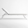 Tumbona Stack de Gandia Blasco. Tumbona de diseño reclinable para exterior.