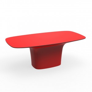 Mesa Ufo Fabricada en Resina con Doble Pared Diseñada por Vondom