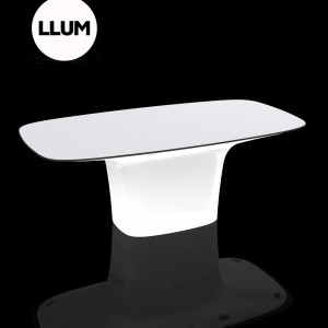 Mesa Ufo Fabricada en Resina con Doble Pared Diseñada por Vondom