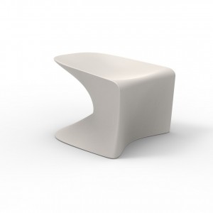 Taburete Bajo Wing Fabricado en Resina con Luz Led Interior | Vondom