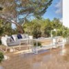 Estantería de diseño Flat de Dekton de Gandia Blasco. Estantes para exterior.