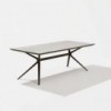 Mesa rectangular Gres Moai de Fast de exterior con diseño moderno y elegante.