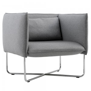 Butaca cómoda Groove para salón de Softline. Muebles de diseño nórdico.