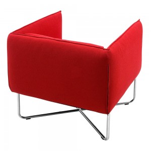 Butaca cómoda Groove para salón de Softline. Muebles de diseño nórdico.