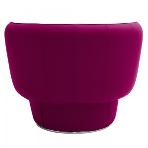 Butaca cómoda y acolchada Venice para salón de Softline. Butacas y sillones.