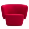 Butaca cómoda y acolchada Venice para salón de Softline. Butacas y sillones.