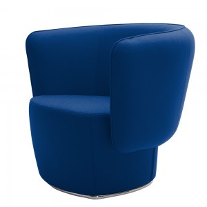 Butaca cómoda y acolchada Venice para salón de Softline. Butacas y sillones.