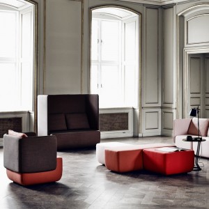 Sofá de diseño Opera para salón de Softline. Sofás y sillones de diseño nórdico.