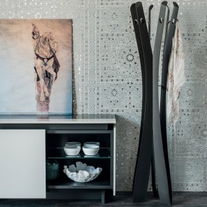 Perchero Valdo de Cattelan Italia. Perchero de diseño moderno. Percheros de pie.