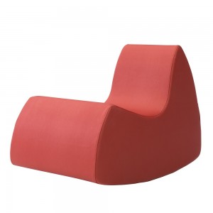 Mecedora original mecedora Grand Prix para dormitorio infantil de Softline.