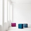 Pouf en forma de cubo Pouf para dormitorio de Softline.