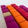Pouf en forma de cubo Pouf para dormitorio de Softline.