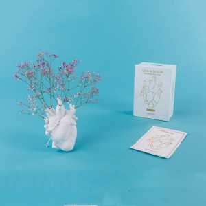 Jarrón florero cerámica Love en the Bloom. Seletti