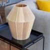Lámpara Bonbon de sobremesa de HAY. Diseño moderno de iluminación para el hogar.