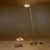 Lámpara de pie de brazo simple para espacios interiores Elle 1 LED de Lumina
