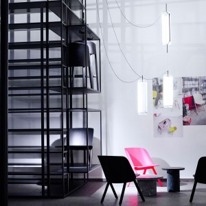 Lámpara suspensión vertical Guise de Vibia. Tienda online lamparas modernas.