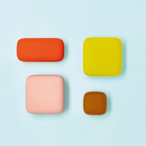Pouf Buddy de Pedrali. Poufs tapizados de diseño. Poufs modernos para salón.