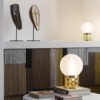Lámpara de sobremesa Atmosfera de Slamp. pieza elegante de centro.