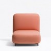 Chaise lounge Buddy 212S/213S de Pedrali. Chaise lounge de diseño tapizado con respaldo.