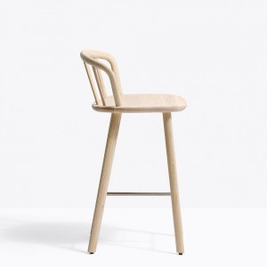 Taburete Nym 2838/2839 de Pedrali. Taburetes de diseño. Taburetes de madera.