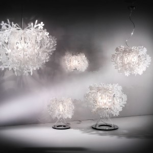 Lámpara suspendida Fiorella Slamp. Diseño italiano, moderno y elegante.