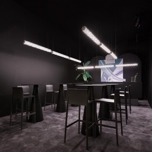 Lámpara suspensión Hugo Horizontal de Slamp. Diseño ideal ideal para oficinas.
