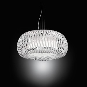 Lámpara colgante Kalatos de Slamp. Diseño moderno para interiores.