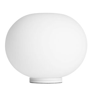 Lámpara de mesa Glo-ball Basic Zero de Flos. Lámpara de sobremesa de luz difusa.