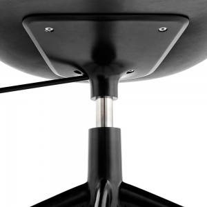 Silla AAC 153 tapizada de Hay. Diseño para oficinas y escritorios.