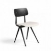 Silla Result asiento tapizado Hay. Silla nórdica tapizada. Sillas de diseño.
