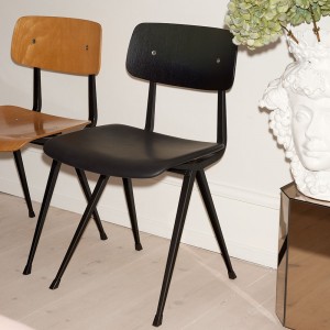 Silla Result asiento tapizado Hay. Silla nórdica tapizada. Sillas de diseño.