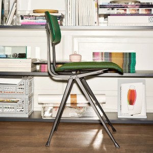 Silla Result asiento tapizado Hay. Silla nórdica tapizada. Sillas de diseño.