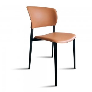 Silla Ply Tapizada Cuero Desalto. Muebles modernos de diseño italiano.