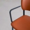Taburete PLY tapizado de Desalto. Muebles de diseño italiano modernos.