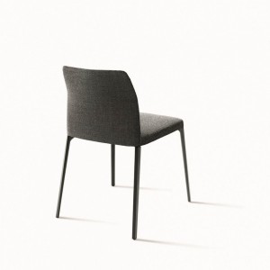 Silla Nara de Desalto. Muebles de diseño italiano. Sillas y taburetes.