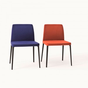 Silla Nara de Desalto. Muebles de diseño italiano. Sillas y taburetes.