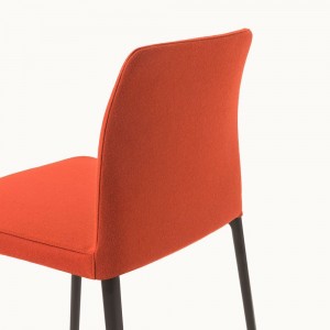 Silla Nara de Desalto. Muebles de diseño italiano. Sillas y taburetes.
