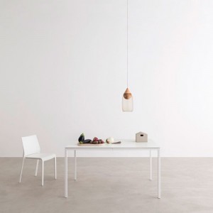Mesa Helsinki 30 extensible de Desalto. Mesas y sillas de diseño italiano.