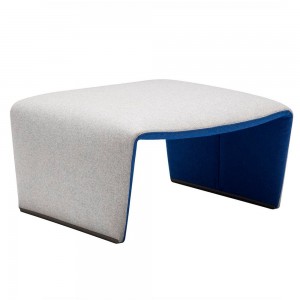Reposapiés tapizado Alya RS-1528 de Andreu World para interiores.