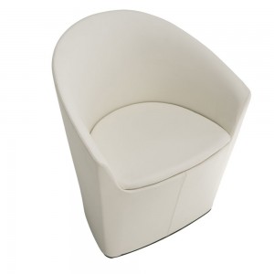 Butaca New Brandy de Andreu World. Diseño moderno ideal para interiores.