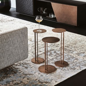Mesa auxiliar Sting Brushed de Cattelan Italia. Mesas auxiliares de diseño.