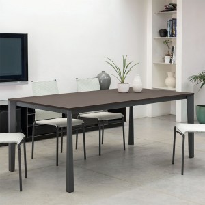 Mesa de melamina de diseño Prisma para salón de Ingenia.