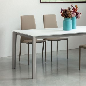 Mesa Prisma Extensible Cristal de Ingenia. Mesas extensibles para comedor.